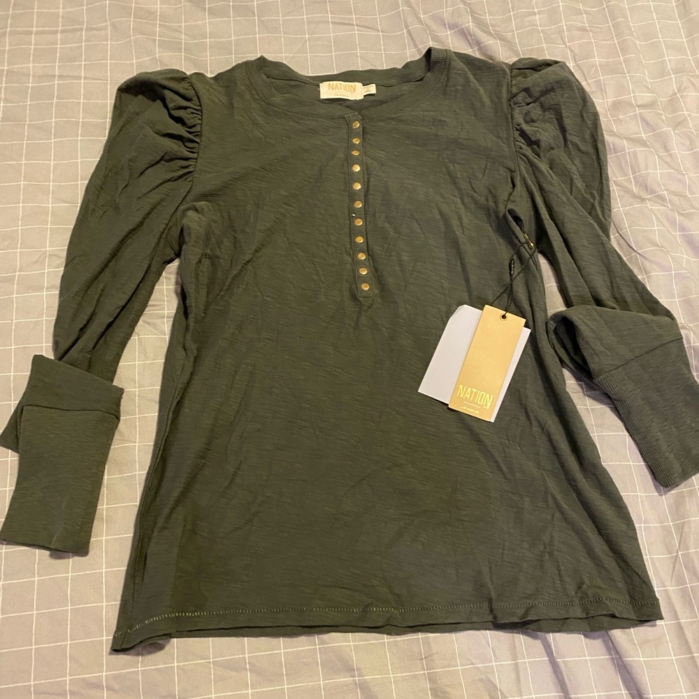 Nation LTD olive green long sleeve top. Size small. New with tags